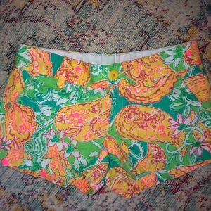 Lilly Pulitzer shorts size 2 in perfect condition